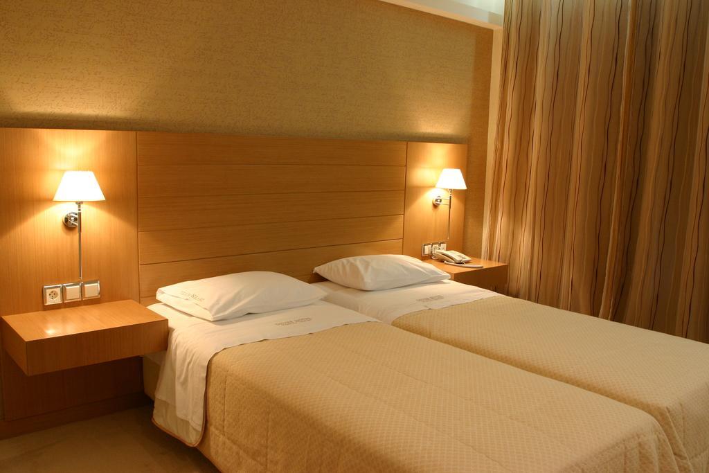 Deves Hotel นาฟปลิโอ ห้อง รูปภาพ